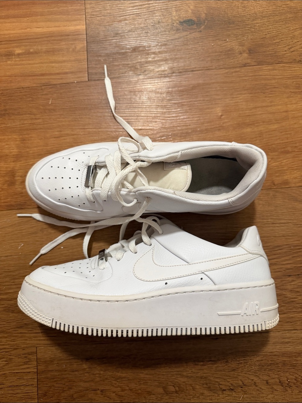 White Women's Platform Air Force 1